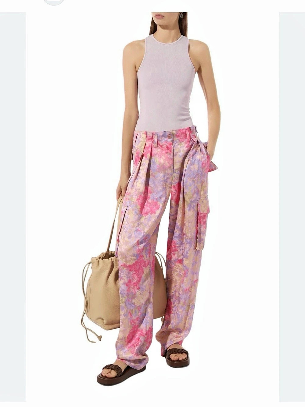 DRIES VAN NOTEN
Polkas Floral Jacquard Pants with Cargo Pockets